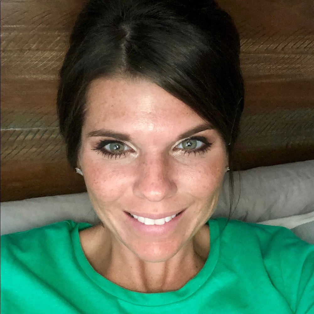 Meet your Posher, Kelly